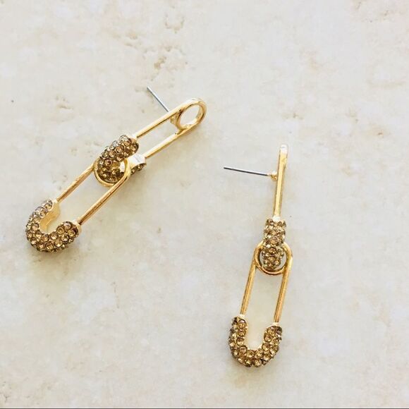 Double Safety Pin Gold Tone Crystal Rhinestone Earrings NWT - Picture 3 of 6